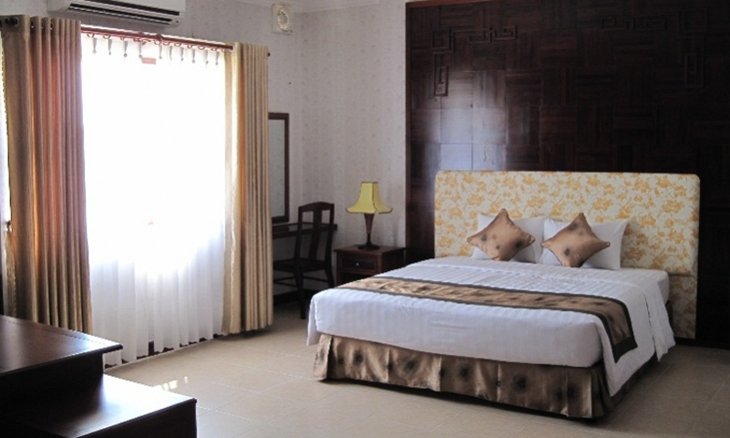 KHÁCH SẠN ĐẠI NAM